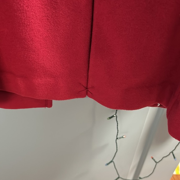 Lands End beautiful cherry wool middle coat - Picture 6 of 10